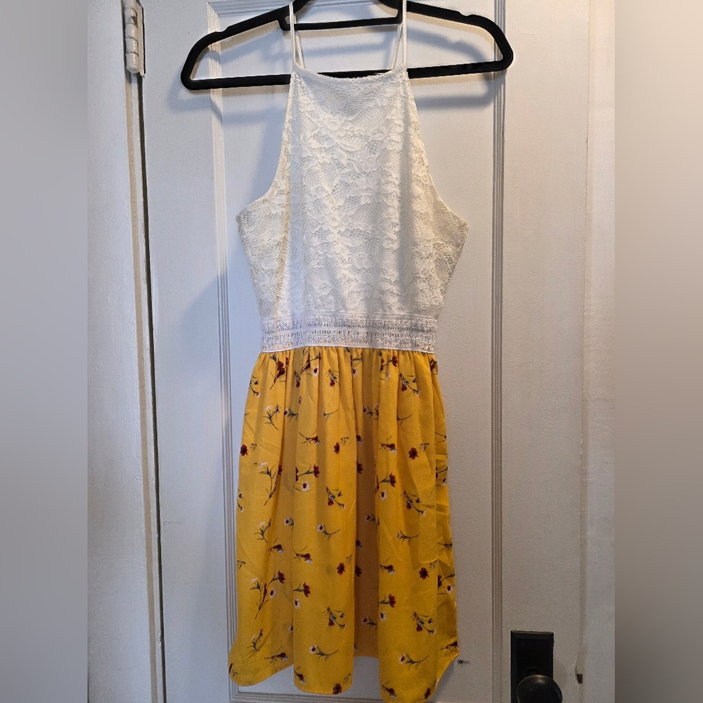 Stella Tweed White Lace and Yellow Floral Dress Medium